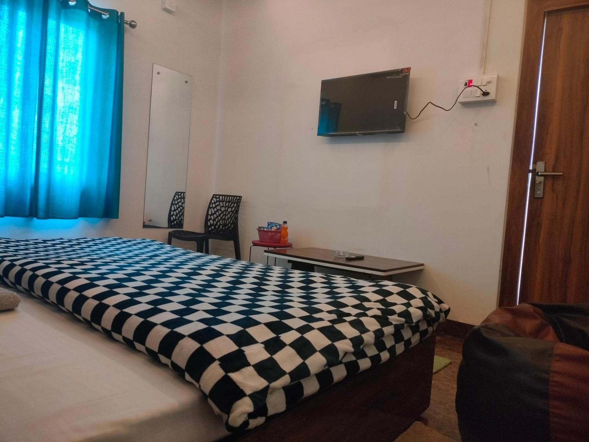 Kishan Home Stay Mathura Exterior foto